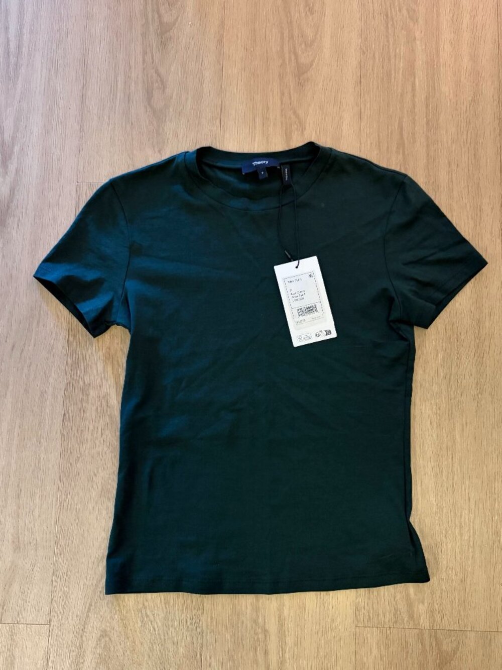 NWT Theory Tiny Tee 2 in Rich Green